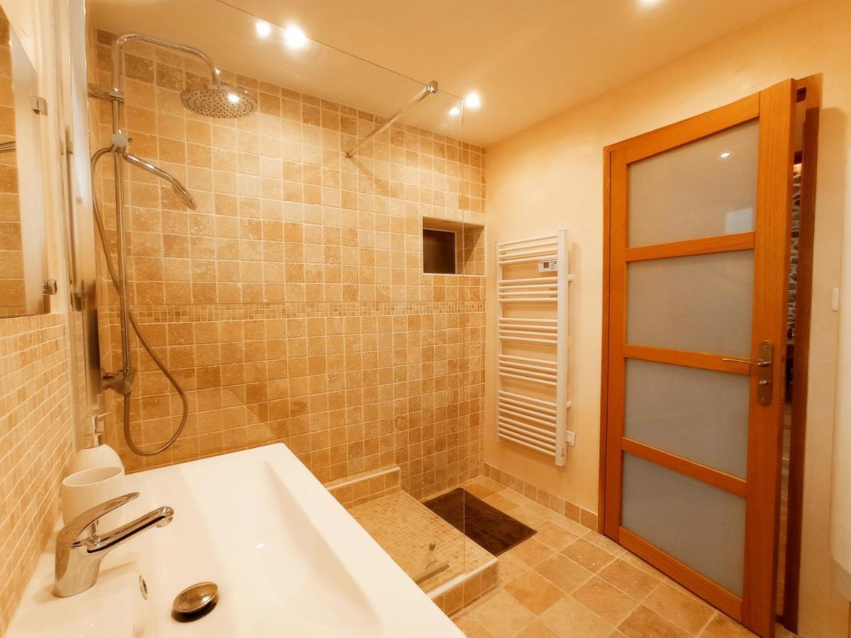 Ferienhaus La Grange De Marie A St Angel - Magnifique Grange Renovee En Loft Pour 1 A 6 Pers